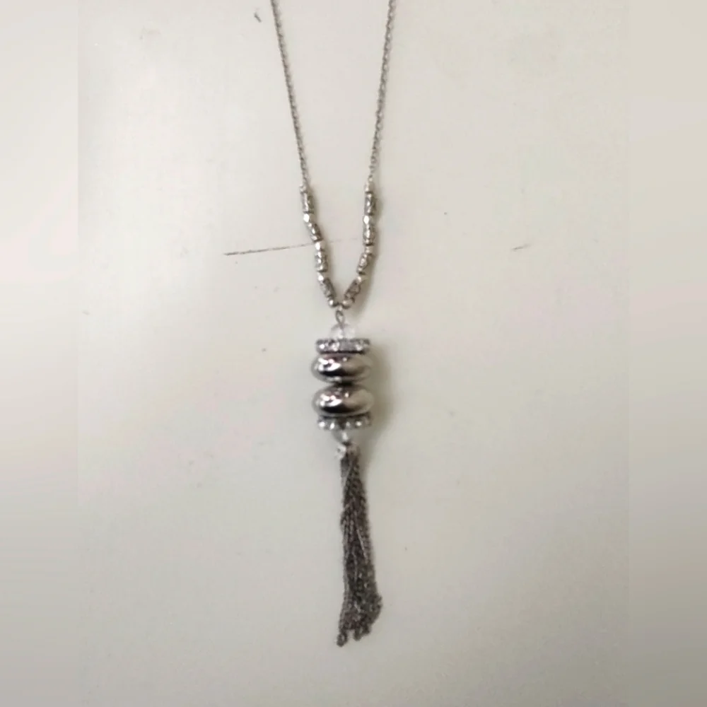 Tassels Silver Chain Necklace - Picture 4 of 6